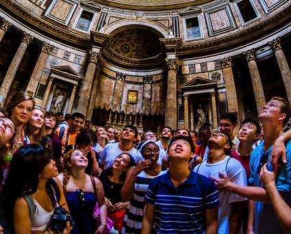 A group of students at the Pantheon